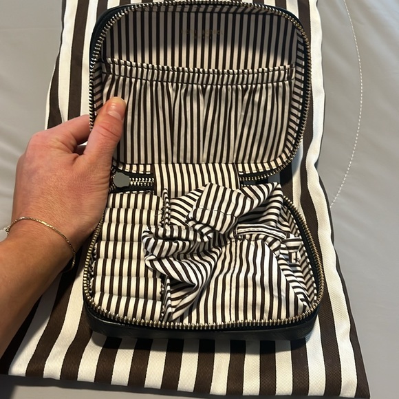 Henri bendel jewelry case NWOT - Picture 3 of 8